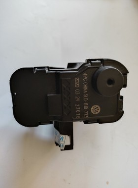 5LD810773凌渡 新波罗 探歌晶锐明锐 油箱门电机 马达 开启电机