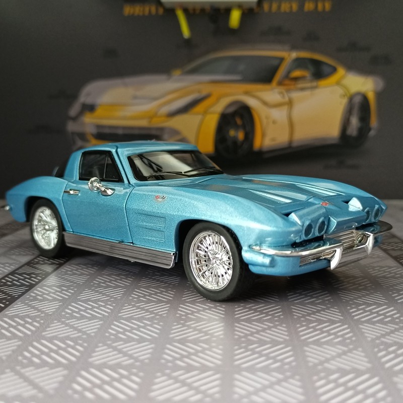 1:32仿真克尔维特C2合金超级跑车模型汽车摆件收藏回力玩具送朋友