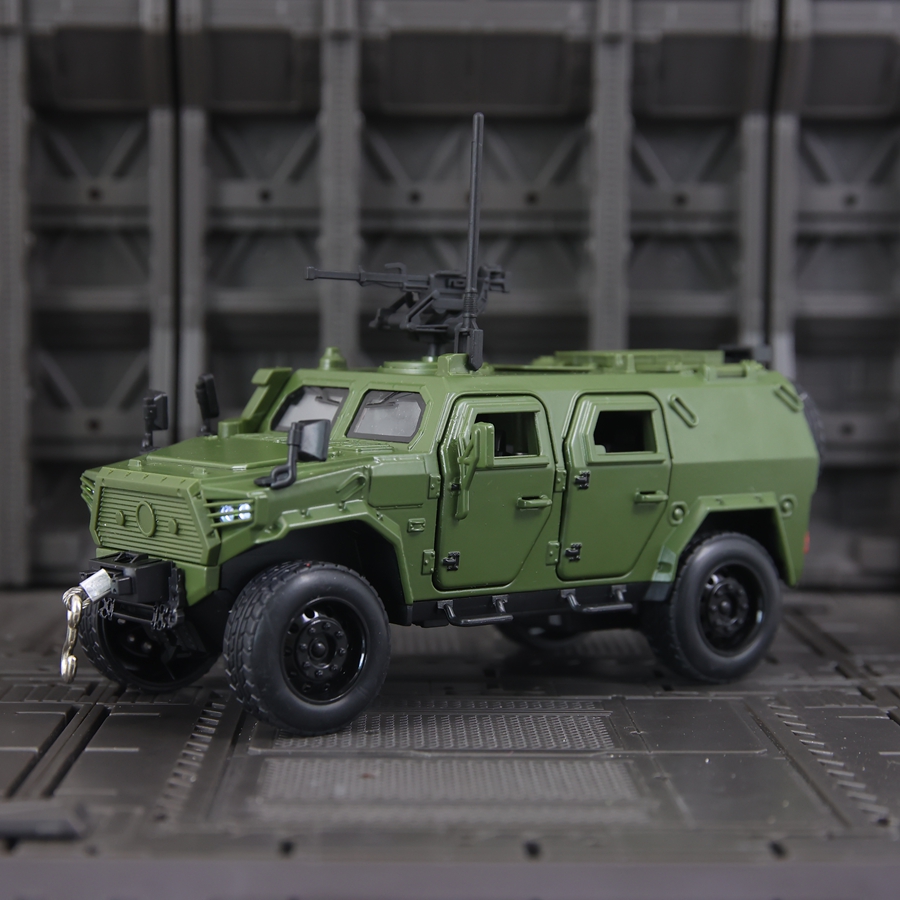 退伍军人纪念品送战友高档摆件军事车模型合金装甲车退役留念礼物