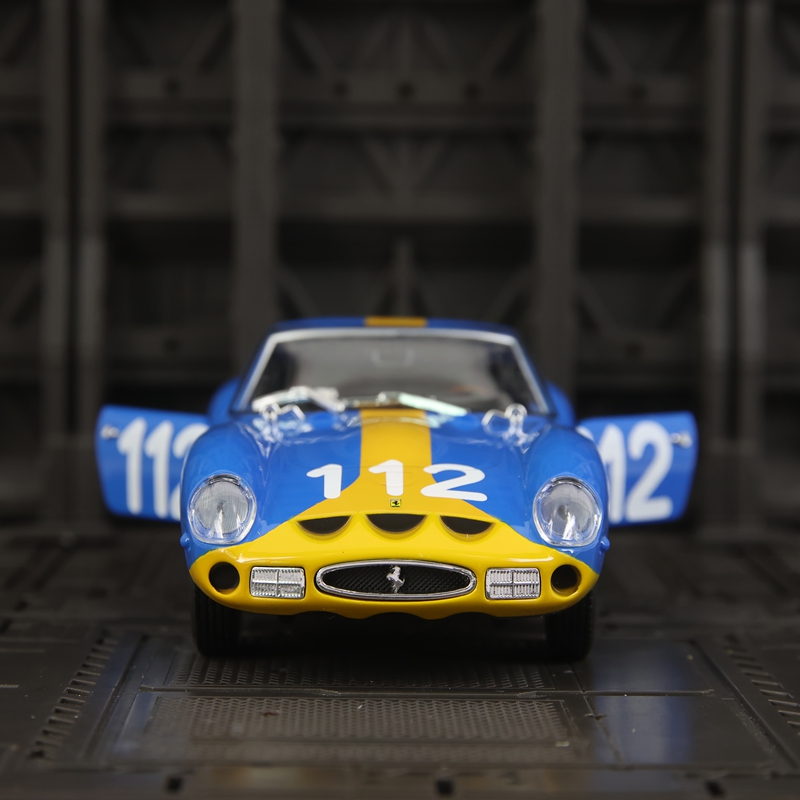 1:24仿真法拉利250GTO合金车模摆件收藏超级跑车模型送男朋友礼物