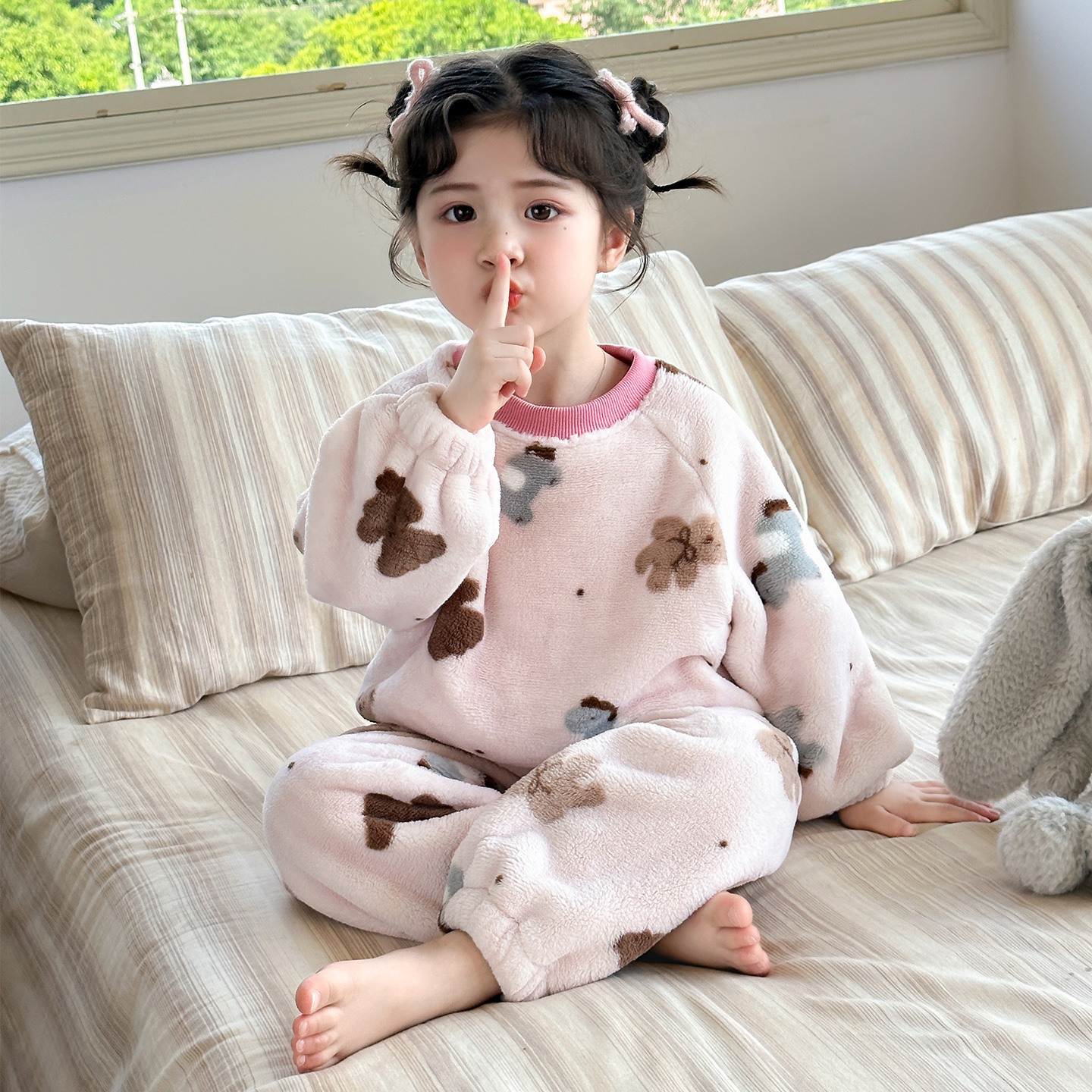 女童睡衣秋冬季法兰绒2025新款