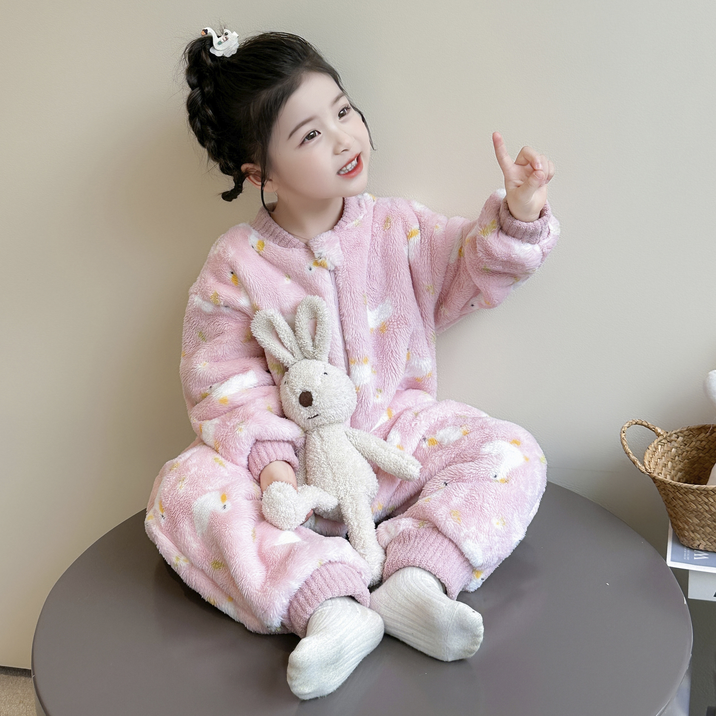 女童珊瑚绒连体衣防踢防着凉