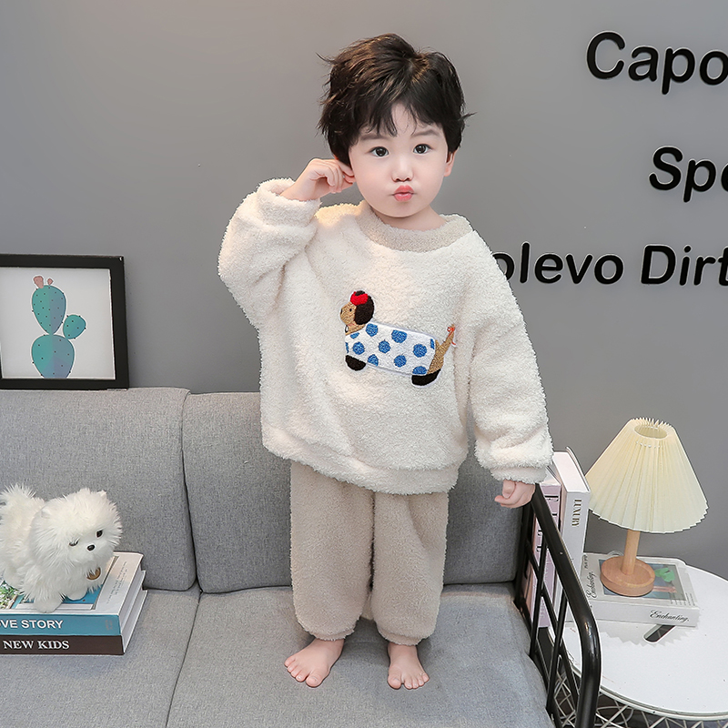 新款男孩珊瑚绒家居服宝宝加绒
