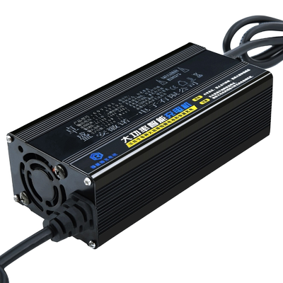 铝壳锂电池外卖三轮摩托车充电器72V87.6v84V88.2V15A大功率快充