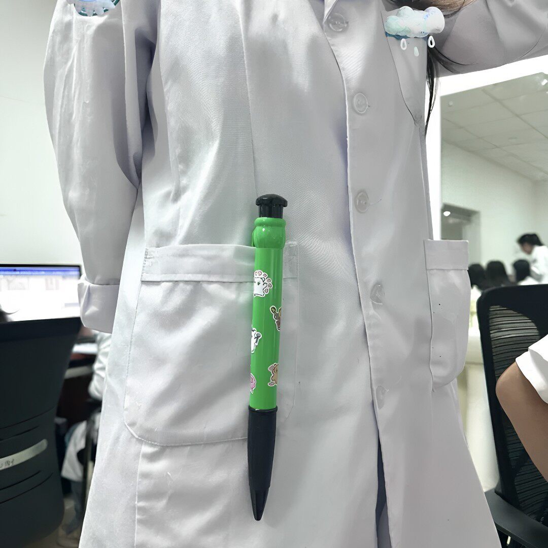 巨无霸按动中性笔速干顺滑超大圆珠笔医生护士学生搞怪黑色签字笔