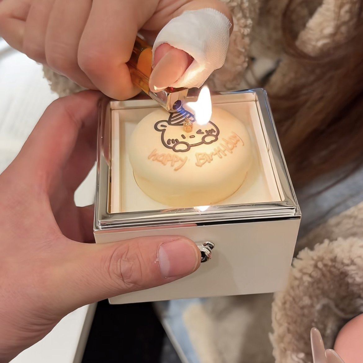 小熊蛋糕惊喜翻转戒指盒生日礼物520情人节表白首饰盒送女友闺蜜,节庆用品/礼品,创意礼盒/礼品套组,淘宝优惠券,粉丝福利购,淘宝优惠卷