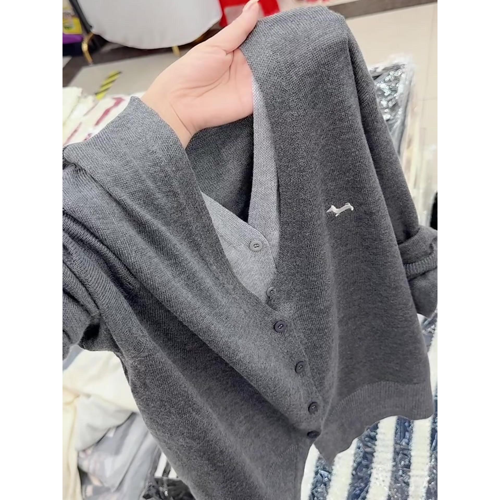 ROUMIKL韩系上衣女装秋冬季2025新款外贸原单日常灰色假两件纽扣