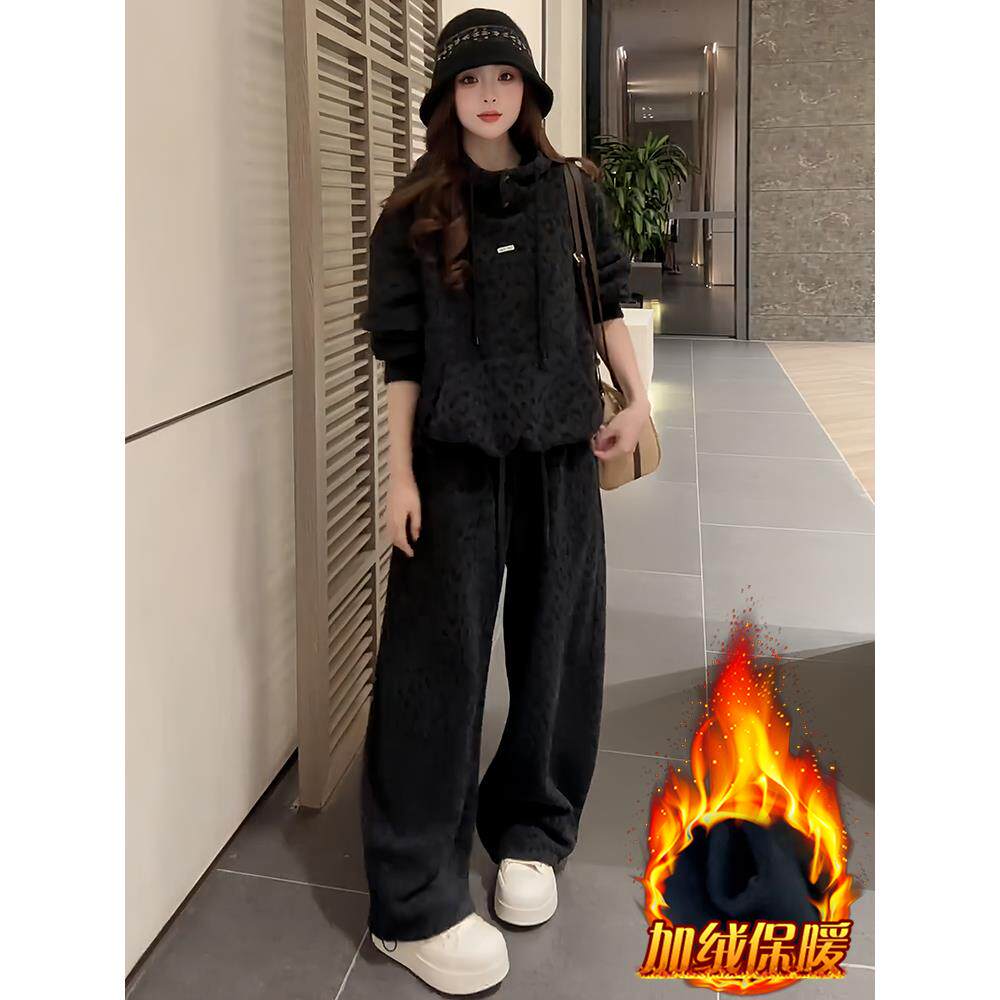 ROUMIKL巨好看的冬装一整套女2025新款连帽长袖卫衣宽松显瘦阔腿