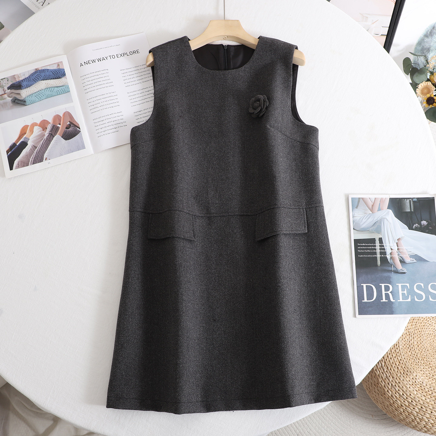 法式气质香风圆领无袖花朵背心裙