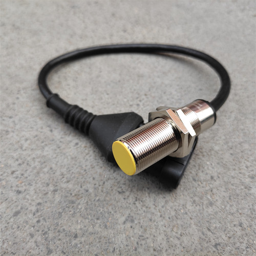 汕德卡C7H豪沃TXT5G制动灯开关