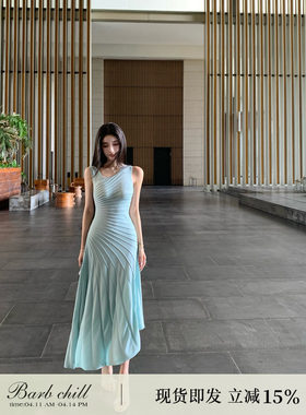 Barb Chill「画廊看展」薄荷绿色连衣裙针织裙女夏季收腰吊带长裙