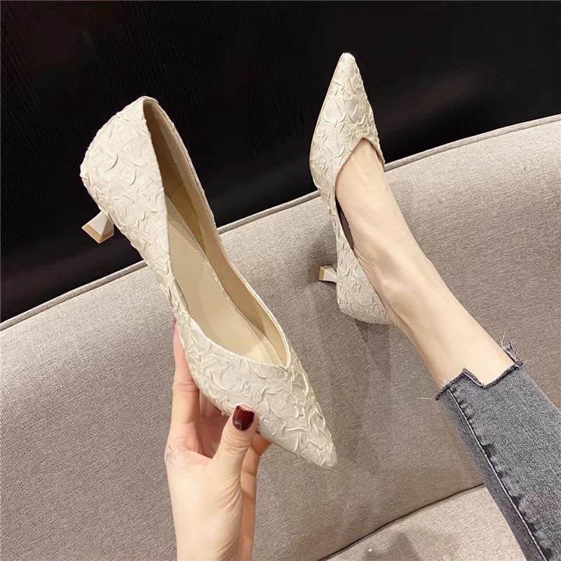 小跟尖头职业女鞋低跟高跟鞋3cm