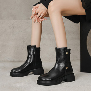 鞋子2025新款今年流行爆款短靴子女2025粗跟保暖冬季马丁靴子女款
