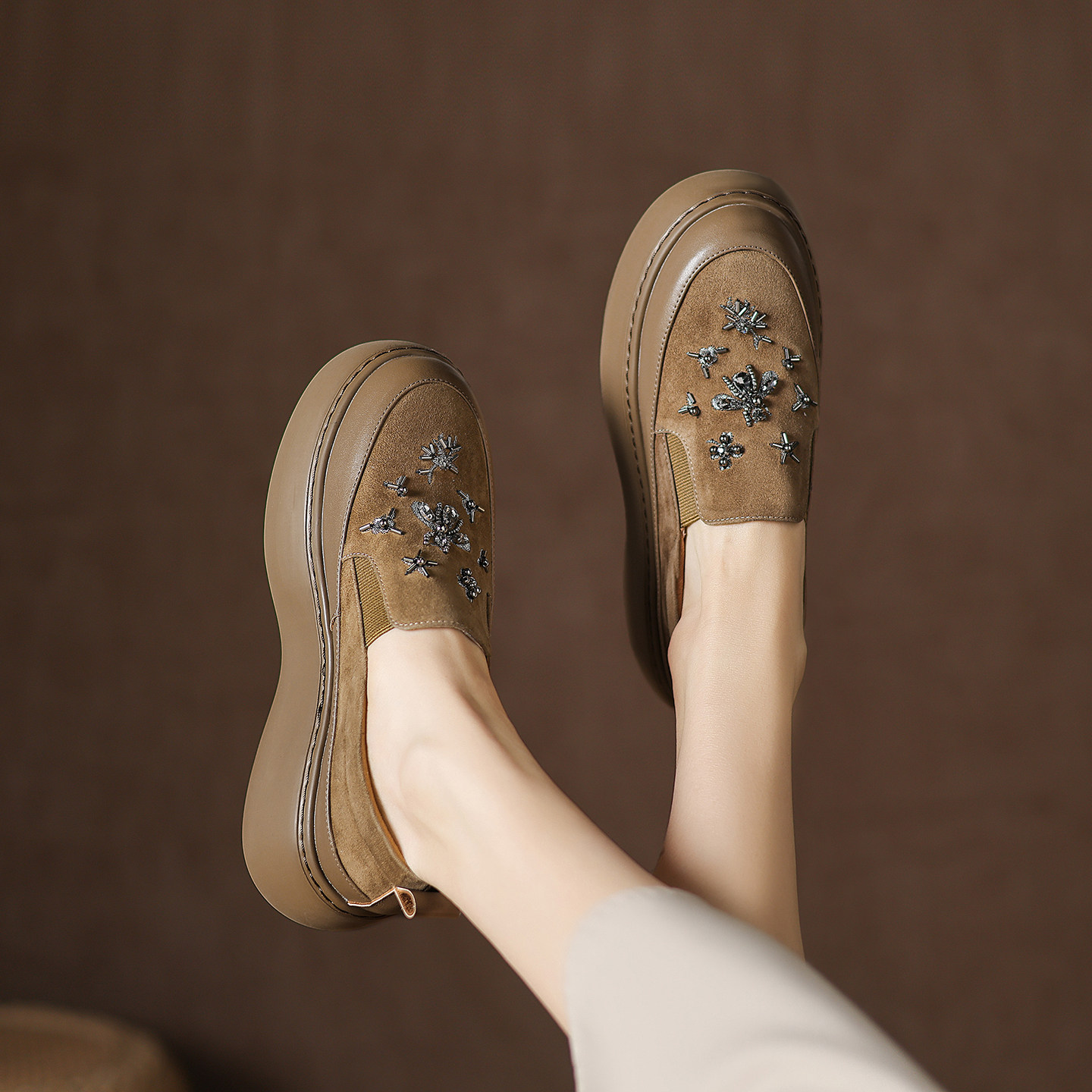 walkershop旗舰店2026年超火的鞋子厚底乐福鞋女一脚蹬松糕鞋单鞋