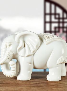 白色实木雕刻实木福财大象摆件吸水象工艺品办公家居客厅开业送礼