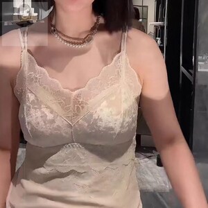 法式轻奢蕾丝拼接金丝绒一体内搭吊带气质百搭加绒保暖背心美背女