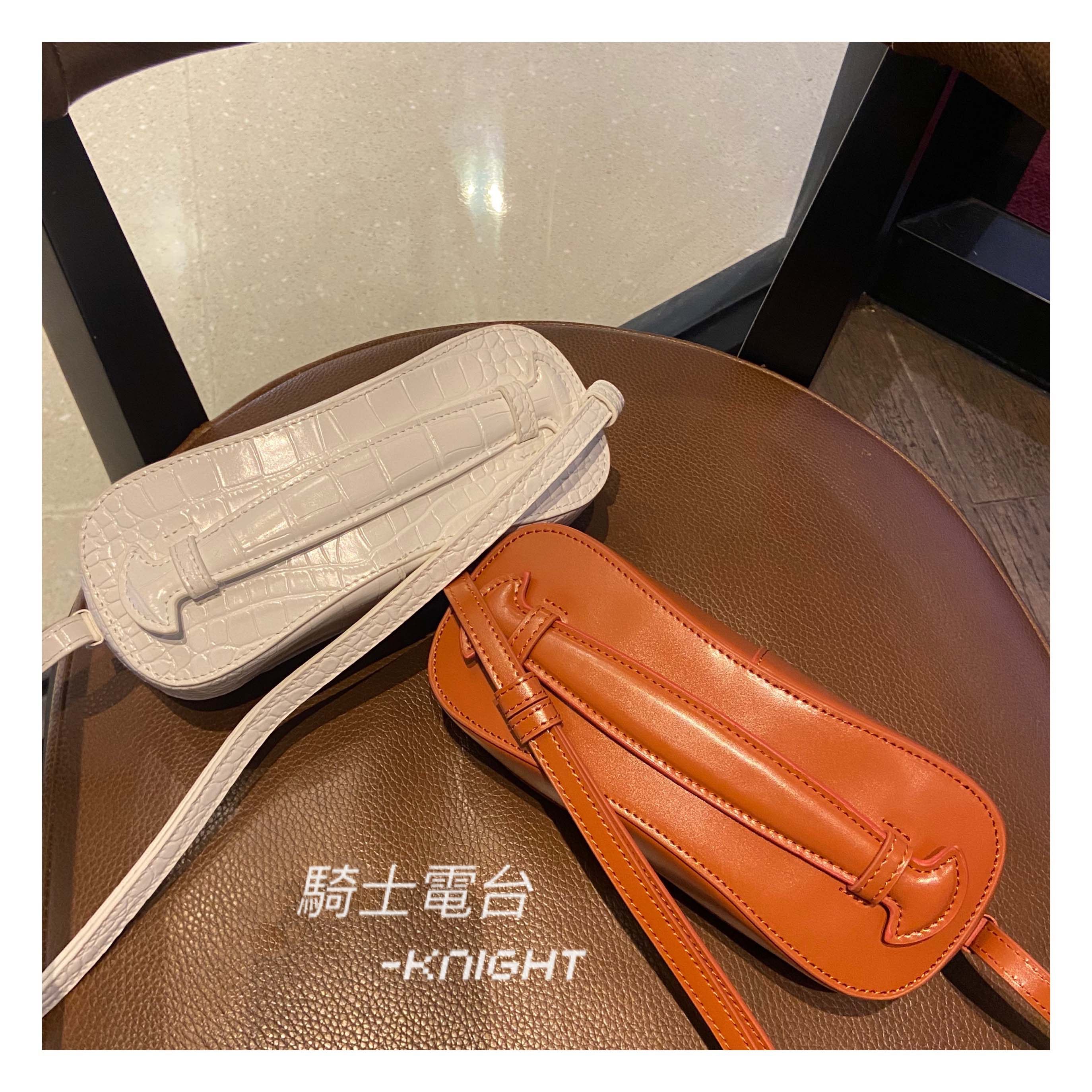 韩小众设计高质感lowclassic真皮单肩包牛皮手提饭盒包纯色腋下包