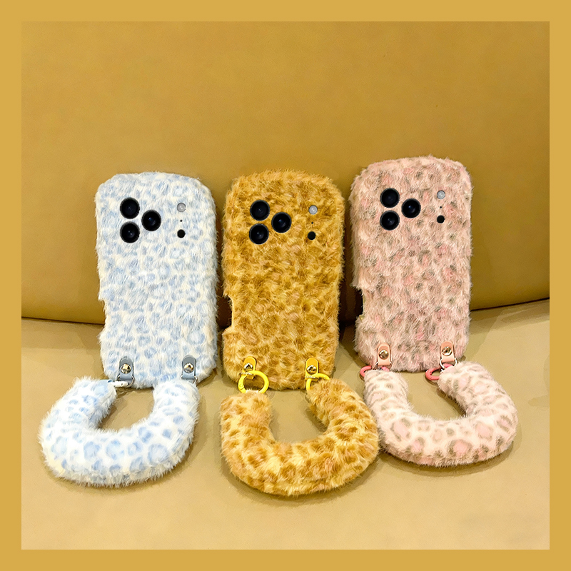 ins风拼色豹纹适用苹果17air手机壳iphone16promax斜挎15plus可背14毛绒13mini迷你12秋冬11腕带xr8软7xsmax6