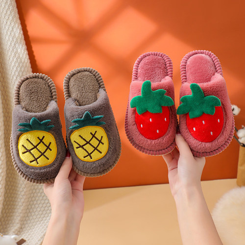 儿童棉拖鞋男女童卡通可爱秋冬季新款草莓室内用防滑保暖宝宝棉拖