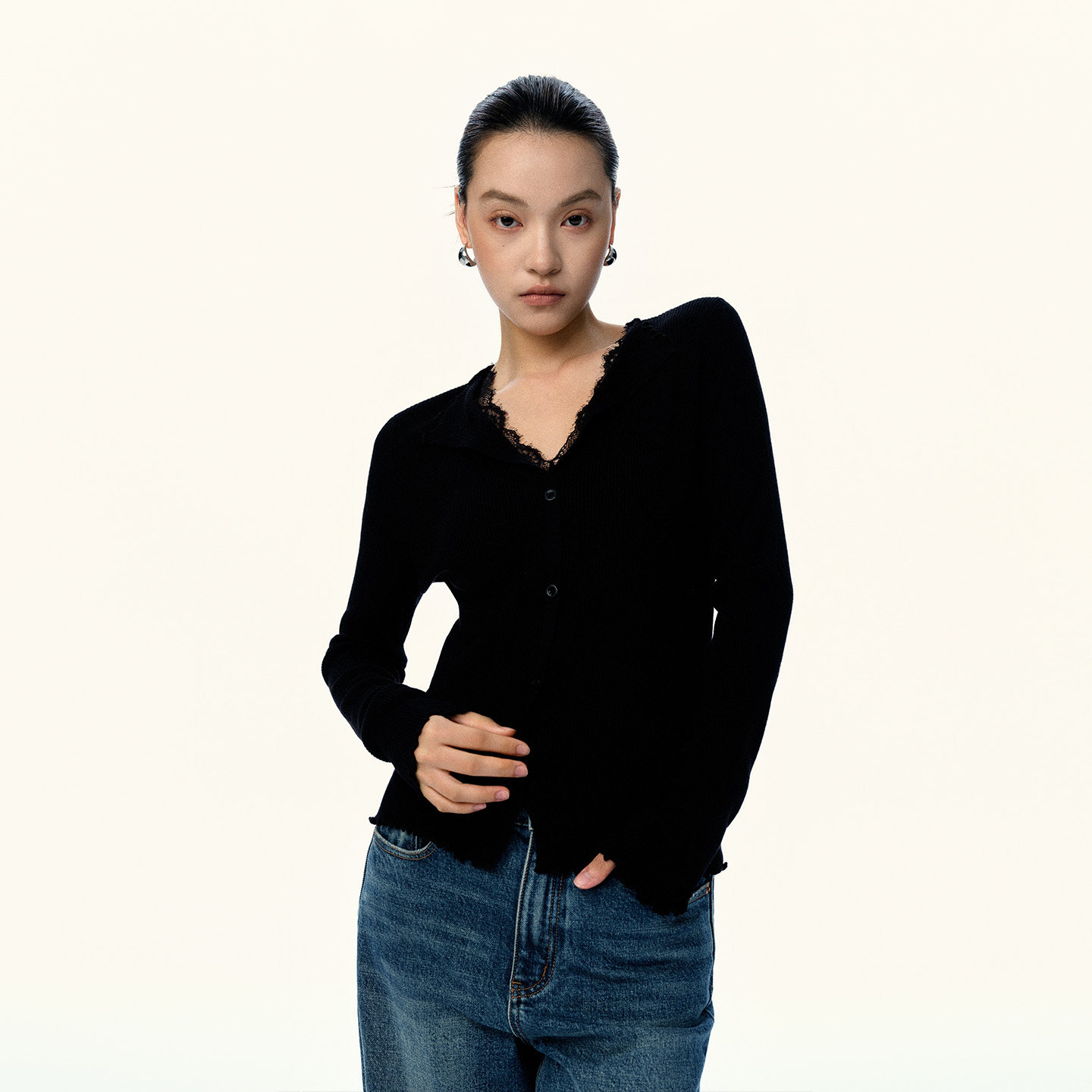 LEpu原创法式设计羊毛针织衫女秋季花边V领修身显瘦百搭毛衣上衣