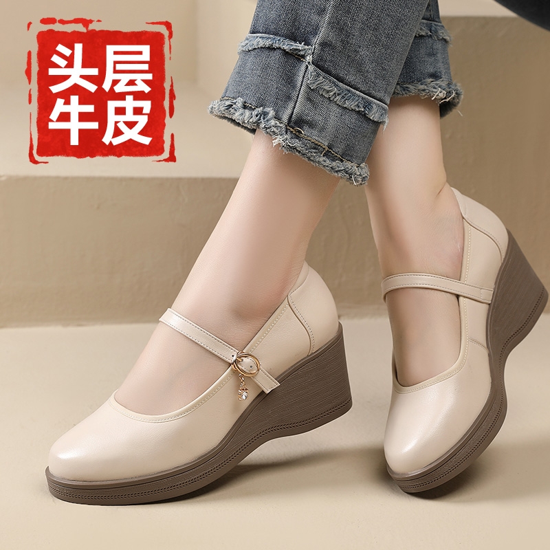真皮一字扣带坡跟浅口单鞋女大码中年高跟妈妈皮鞋女厚底玛丽珍鞋