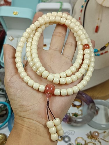 4354-小高货卡7.6冰料牙芯猛犸牙108颗，18K金南红三通，南红配珠