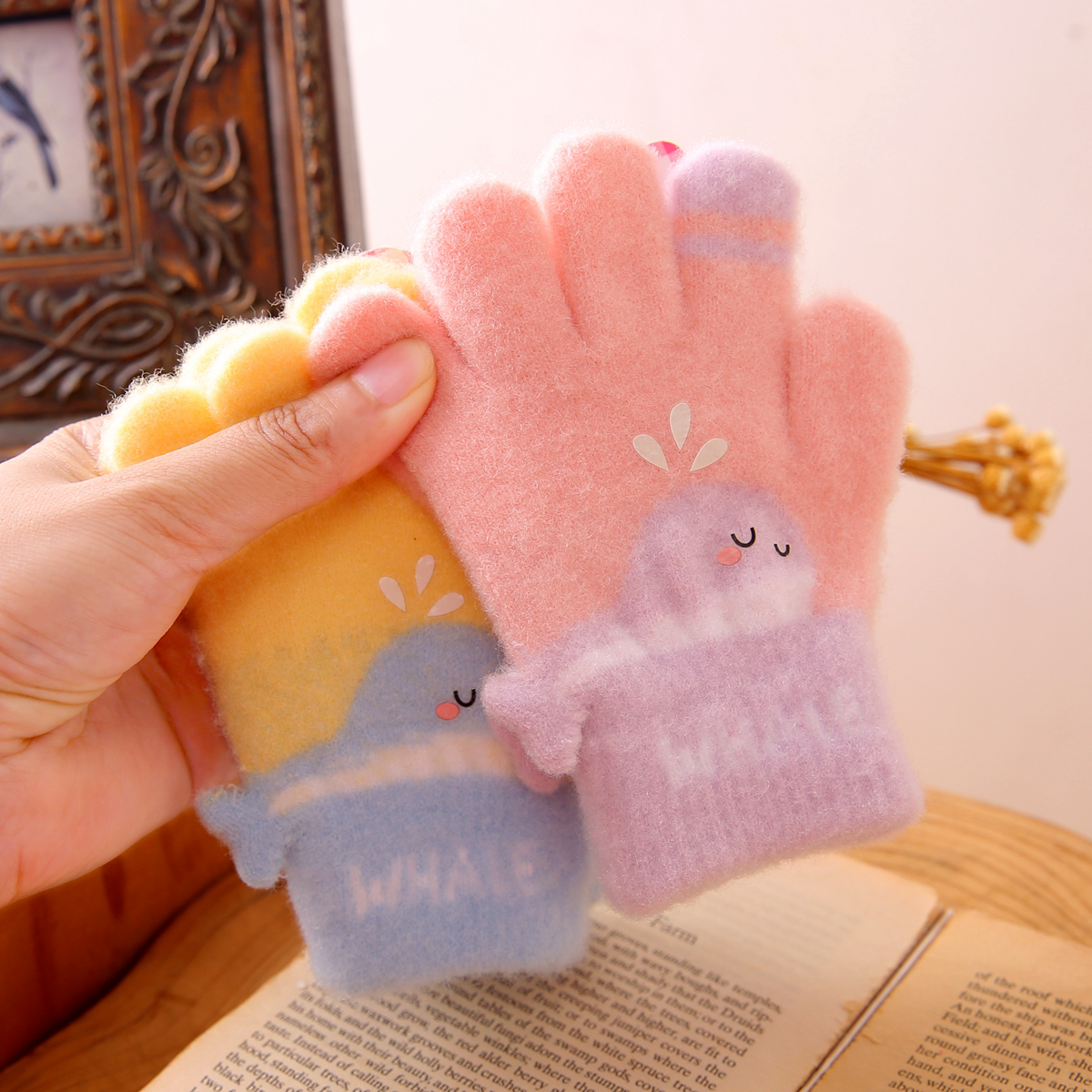 儿童五指手套冬季2-5岁3宝宝分指保暖冬天可爱恐龙幼儿园男童女孩