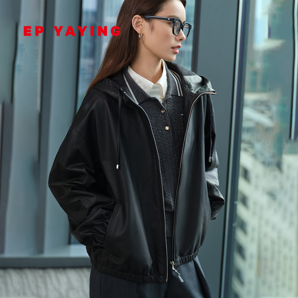雅莹黑色绵羊皮酷飒风皮衣外套