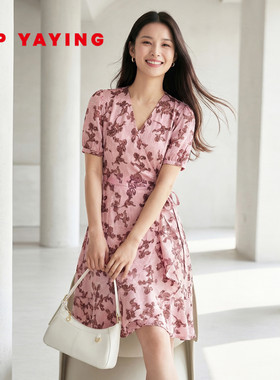 EP雅莹连衣裙女 桑蚕丝茶歇裙印花荷叶边V领 2026春装新款4610A