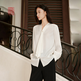 2206A 2026早春新款 EP雅莹高端系列 真丝斜纹缎飘带领珍珠扣衬衫