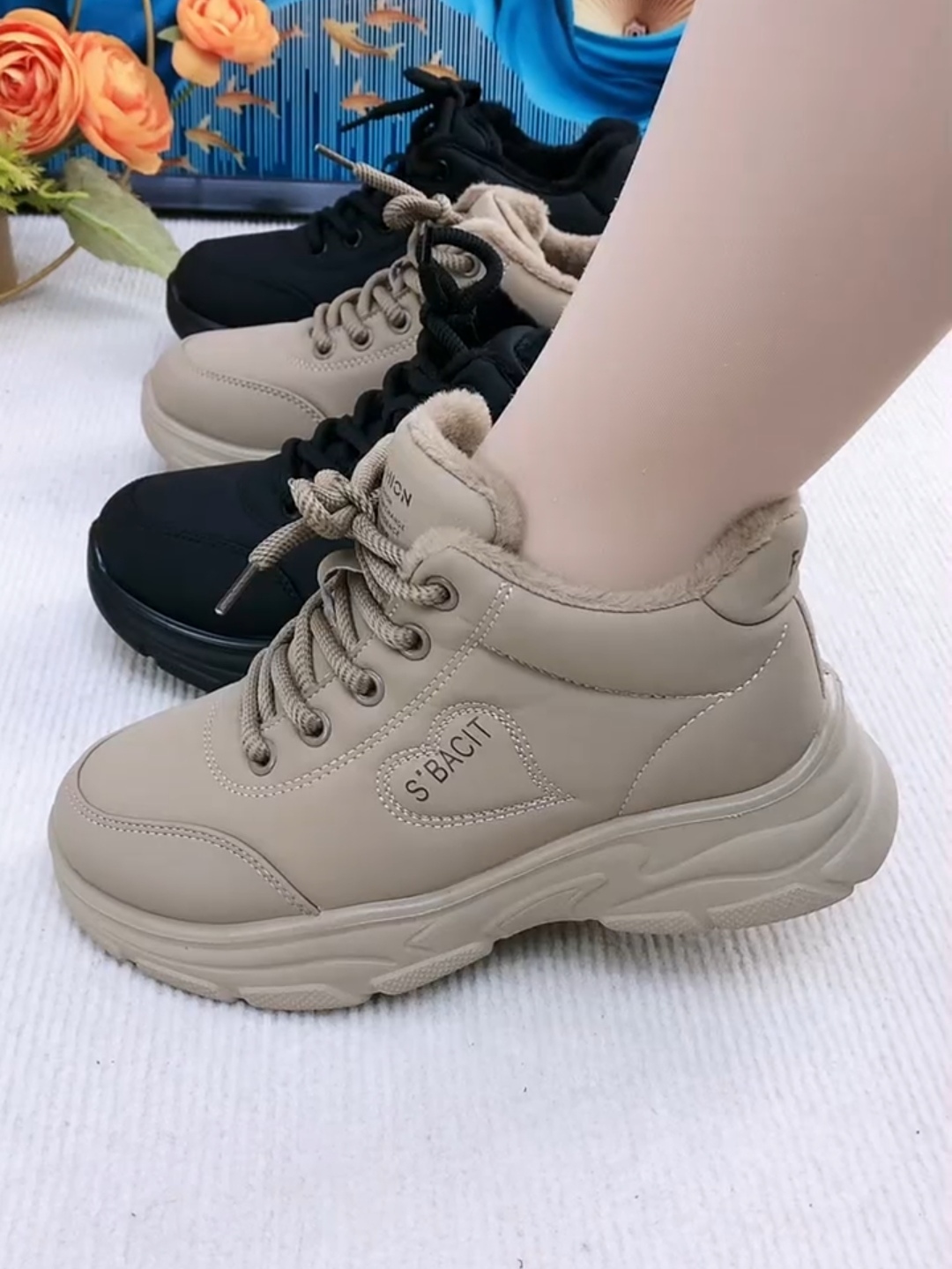 加宽加绒休闲鞋福铭源舒适防滑