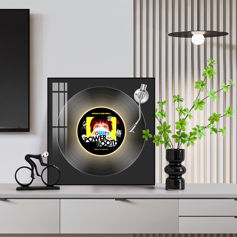 权志龙黑胶唱片发光音箱挂画明星男神周边装饰画奶茶店氛围感摆画