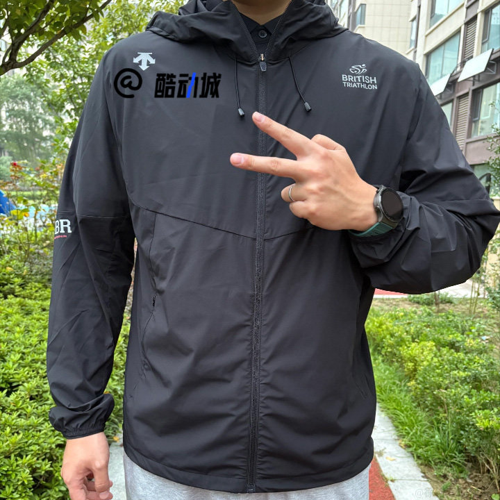 迪桑特TRAINING黑色男女夹克外套