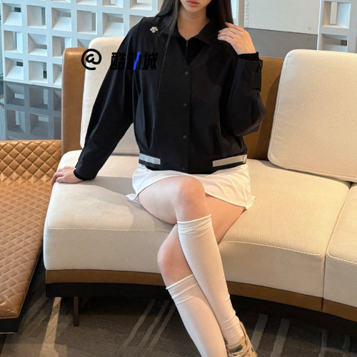 迪桑特FW25黑色修身简约夹克外套