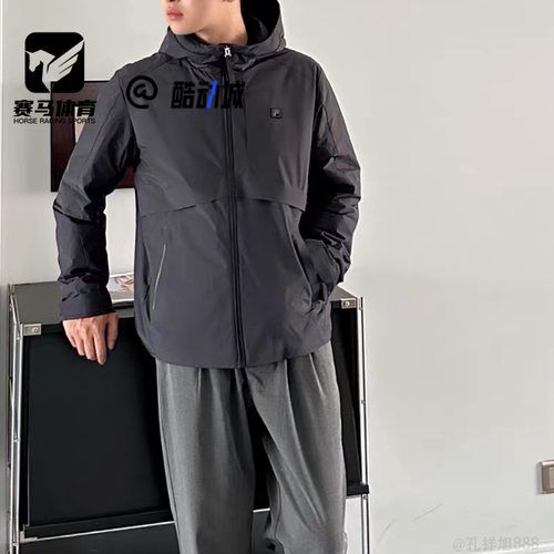 FILAWHITE黑色男子薄羽绒服