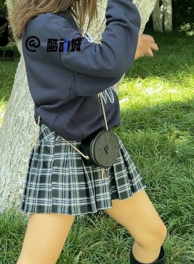 FILA斐乐 黑色女子迷你通勤链条小圆包单肩斜挎包F13W229167F-BK