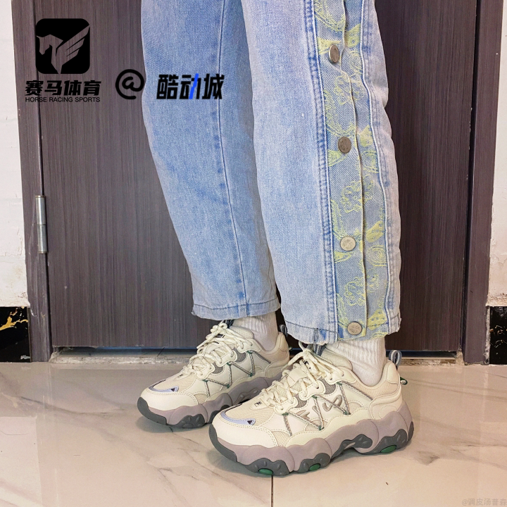 斐乐猫爪6代女子老爹鞋运动鞋