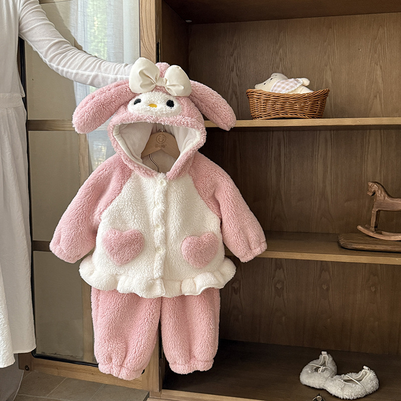婴儿衣服睡衣秋冬季女宝宝珊瑚绒套装加厚婴幼儿冬款法兰绒家居服