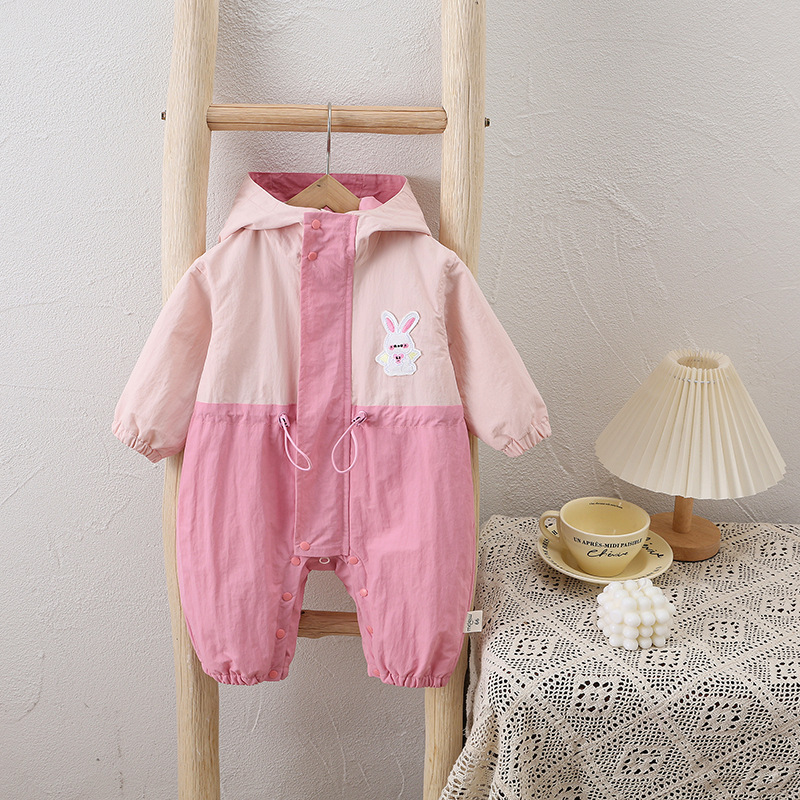 婴儿连体衣秋装女宝宝衣服可爱夹棉冲锋衣春秋季爬服婴幼儿外出服