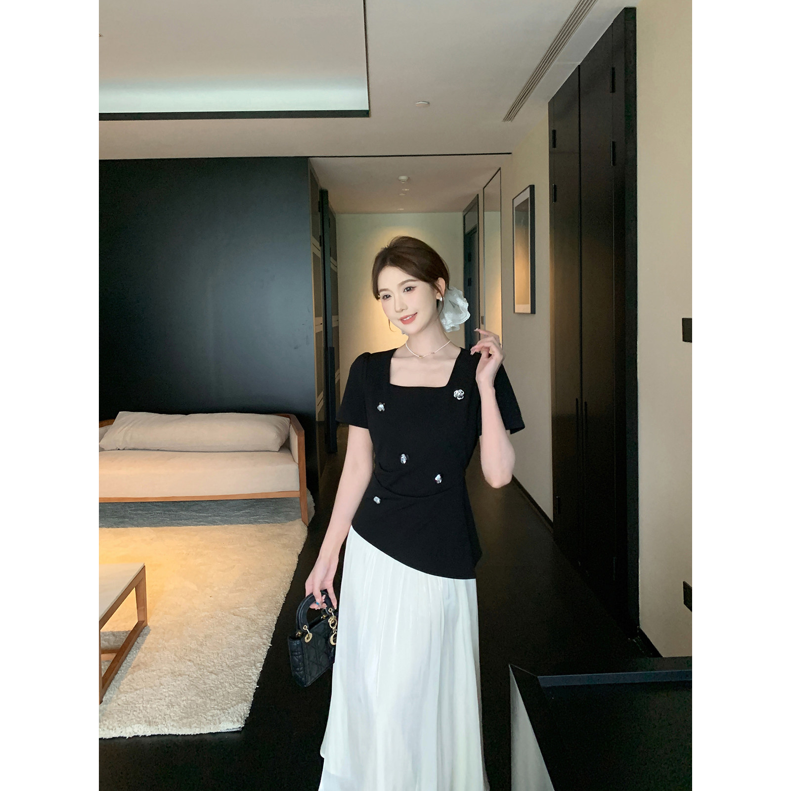 一只烧鹅仔【白茶黑巧】法式假两件撞色高腰遮肉显瘦流光缎连衣裙
