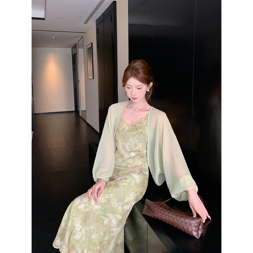 SHAOER【绿绢】宽松雪纺开衫+领口蕾丝花边印花吊带裙两件套