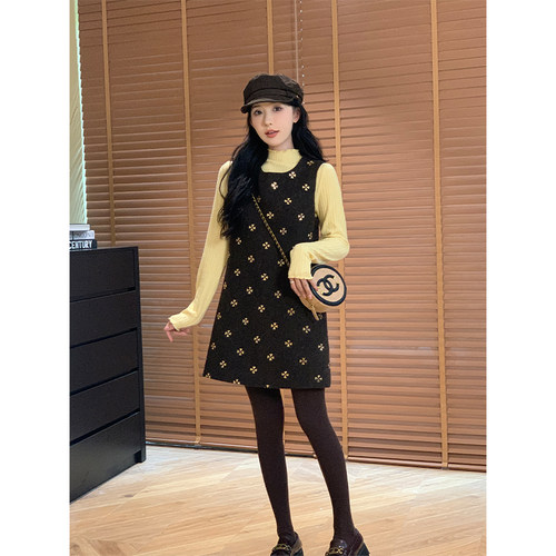 SHAOER【旷野森星】韩系秋冬毛呢钉珠圆领宽松背心裙 S725A14298