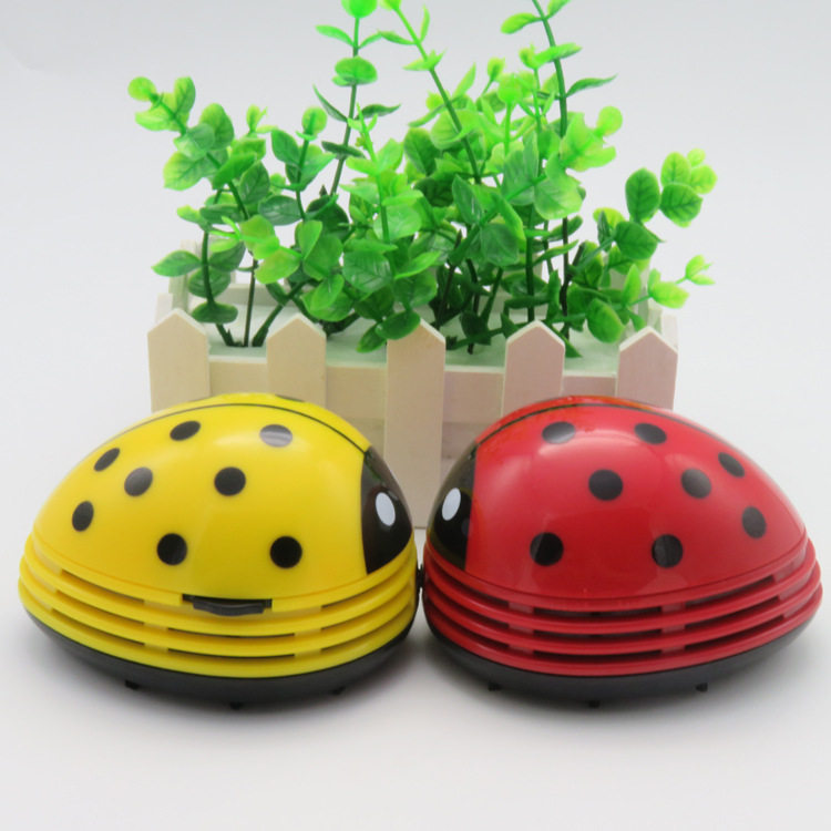 家用桌面键盘甲虫吸尘器 手持吸入橡皮屑灰尘创意礼品
