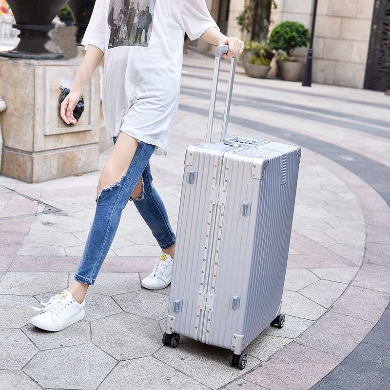 正品特轻升级防刮29寸大容量行李箱女24寸直角方箱拉杆箱男26寸旅