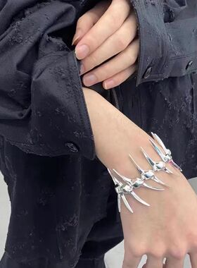 自主银色荆棘角刺鱼骨手链情侣时尚原创手环女小众朋克嘻哈辣妹风