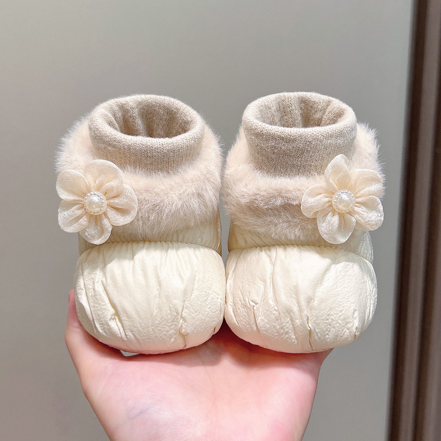 冬季婴儿加绒软底鞋女宝