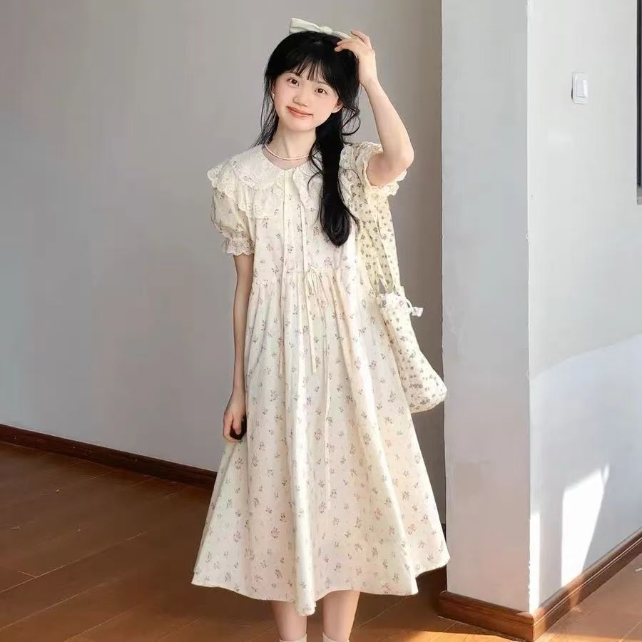 学院风娃娃领小个子连衣裙