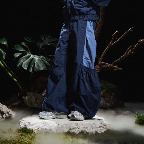 RELABEL褶皱多口袋弯刀尼龙裤