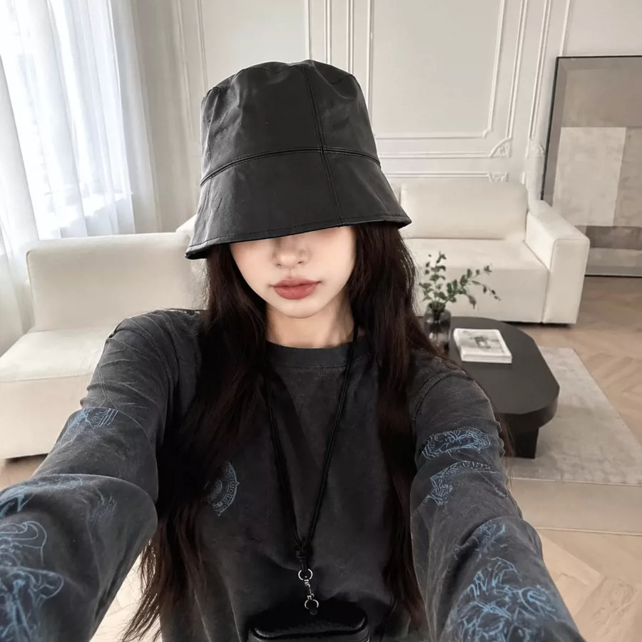 超好看的美式高级感印花长袖t恤图片