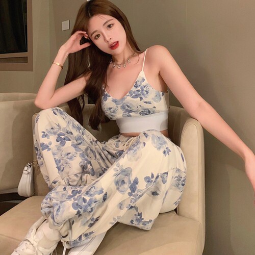 休闲运动风减龄吊带女宽松两件套